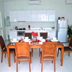 Отель CUBE 3 bedrooms Villa в номере