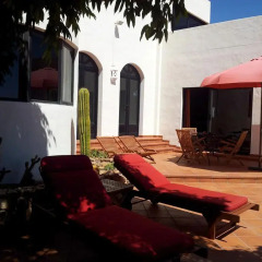 Отель Villa Paradise Beach Гинигинамар