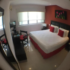 Отель Suites Malecon Cancun Стандартный номер с различными типами кроватей фото 11