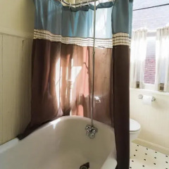 Отель Found Places Capitol Hill Bed & Breakfast 3* Стандартный номер с 2 отдельными кроватями (общая ванная комната) фото 2