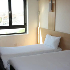 Отель Ibis Marseille Centre Gare Saint Charles 3* Стандартный номер с различными типами кроватей фото 5