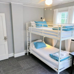 The Wayfaring Buckeye Hostel Кровать в общем номере с двухъярусной кроватью фото 9