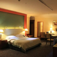 Grand Excelsior Hotel Al Barsha 4* Улучшенный номер с различными типами кроватей фото 4