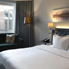 Отель Hilton Helsinki Strand 4* Представительский номер с двуспальной кроватью