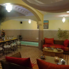 Отель Riad Atlas Toyours Марокко, Марракеш - отзывы, цены и фото номеров - забронировать отель Riad Atlas Toyours онлайн гостиничный бар