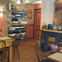 Отель Easy Così Affittacamere Италия, Здание Barolo - отзывы, цены и фото номеров - забронировать отель Easy Così Affittacamere онлайн гостиничный бар