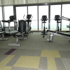Отель Northpoint Absolute Beachfront on the 40th Floor фитнесс-зал