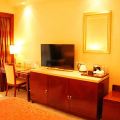 Jin Jiang Pine City Hotel 4* Стандартный номер с различными типами кроватей фото 7