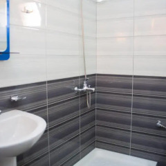 Отель Aleksander Apartments Албания, Ксамил - отзывы, цены и фото номеров - забронировать отель Aleksander Apartments онлайн ванная