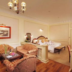 Hotel Continental Saigon 4* Улучшенный номер с различными типами кроватей фото 4
