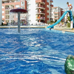 Отель Marina and Panorama Fort Apartments Болгария, Елените - отзывы, цены и фото номеров - забронировать отель Marina and Panorama Fort Apartments онлайн бассейн