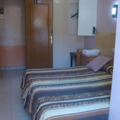 Отель Hostel Turisol Испания, Барселона - отзывы, цены и фото номеров - забронировать отель Hostel Turisol онлайн комната для гостей фото 2