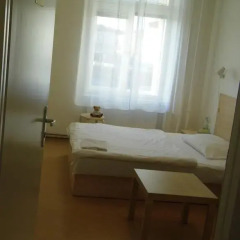Hostel Florenc Стандартный номер с различными типами кроватей (общая ванная комната) фото 4