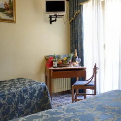 Hotel Bonifacio 3* Стандартный номер фото 6