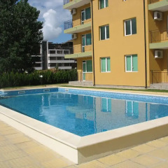 Апартаменты Yanis Apartment In Hermes Complex Солнечный берег бассейн фото 2