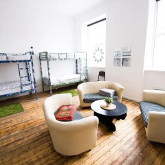 Hostel B&B&B&B&B - Adult Only Кровать в общем номере с двухъярусной кроватью фото 5