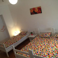 Mosaic Hostel Belgrade Кровать в общем номере с двухъярусной кроватью фото 5