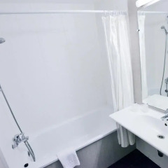 Comfort Hotel Paris Porte D'Ivry 3* Стандартный номер с различными типами кроватей