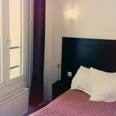 Отель Hôtel De Bordeaux 2* Стандартный номер с двуспальной кроватью фото 2