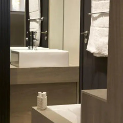 Отель Le Singulier 3* Стандартный номер с двуспальной кроватью фото 4