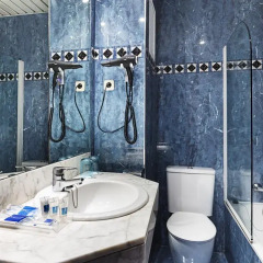 Tryp Sevilla Macarena Hotel 4* Стандартный номер с различными типами кроватей