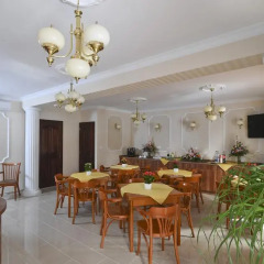 Отель Rajna VillaBridge & SPA Mini Hotel Венгрия, Силвашварад - отзывы, цены и фото номеров - забронировать отель Rajna VillaBridge & SPA Mini Hotel онлайн питание фото 2