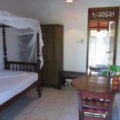 Отель Surf Villa Шри-Ланка, Хиккадува - отзывы, цены и фото номеров - забронировать отель Surf Villa онлайн комната для гостей фото 3