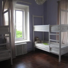 Hostel DomZhur Кровать в мужском общем номере двухъярусные кровати фото 2