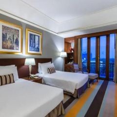 Chatrium Hotel Royal Lake Yangon 5* Номер Делюкс с двуспальной кроватью фото 29