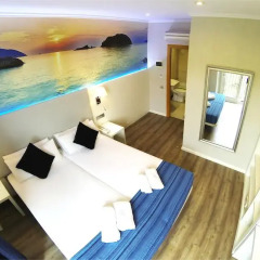 Отель Hostal Boqueria Стандартный номер с двуспальной кроватью фото 23