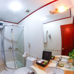 Atrium Hanoi Hotel 3* Номер Делюкс с различными типами кроватей фото 4