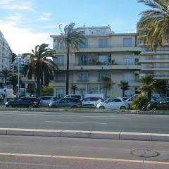 Отель Palais HenriIV парковка