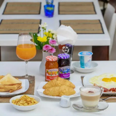 Отель Nirvana Inn в номере