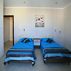 Отель Reno's Guest House Бирзеббуджа детские мероприятия