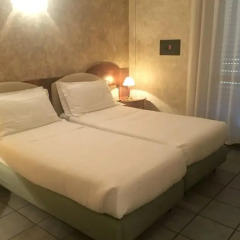 Отель Plus Welcome Milano 3* Стандартный номер с различными типами кроватей фото 11