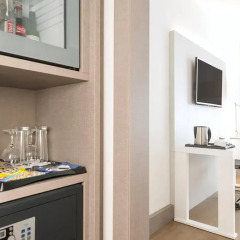 Отель NH Collection Berlin Mitte Am Checkpoint Charlie 4* Стандартный номер с разными типами кроватей фото 12