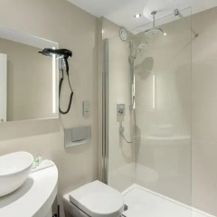 Отель NH Utrecht 4* Улучшенный номер с различными типами кроватей фото 2