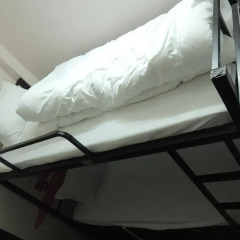 Ha Long Happy Hostel - Adults Only Кровать в общем номере с двухъярусной кроватью фото 5