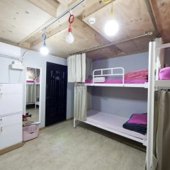 Lazy Fox Hostel Кровать в общем номере с двухъярусной кроватью фото 5