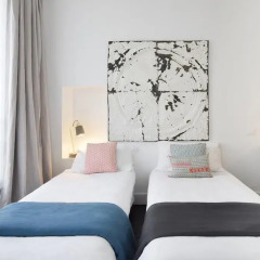 Отель Parisian Home - Appartements Montorgueil Apartment Франция, Париж - отзывы, цены и фото номеров - забронировать отель Parisian Home - Appartements Montorgueil Apartment онлайн комната для гостей фото 3