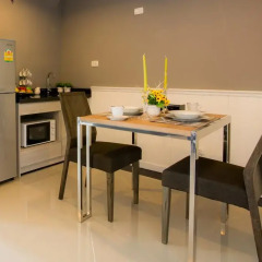 Отель Waterford Condominium Sukhumvit 50 4* Улучшенный номер фото 5