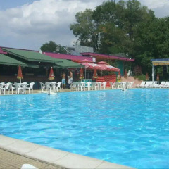 Отель Complex 9th Kilometer Plovdiv бассейн