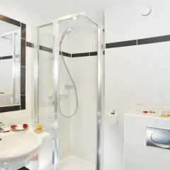 Отель Carladez Cambronne 3* Номер Комфорт с различными типами кроватей фото 5