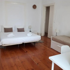 Отель Chalet D Ávila Guest House Лиссабон комната для гостей фото 4