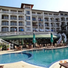 Отель Triumph Holiday Village бассейн фото 2