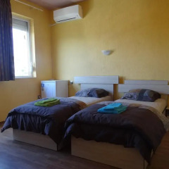 Отель Guestrooms Struma Dolinata Болгария, Симитли - отзывы, цены и фото номеров - забронировать отель Guestrooms Struma Dolinata онлайн комната для гостей фото 2