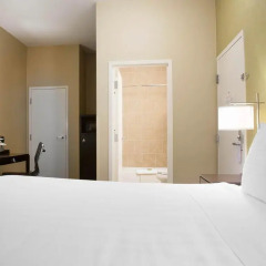 enVision Hotel Boston Longwood, an Ascend Collection Member 2* Стандартный номер разные типы кроватей фото 2