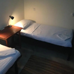 Somewhere Nice - Hostel Стандартный номер с 2 отдельными кроватями фото 2