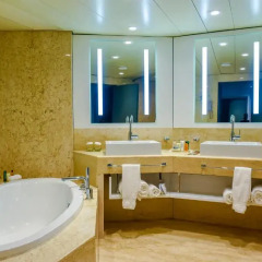 Отель Transcorp Hilton Abuja ванная