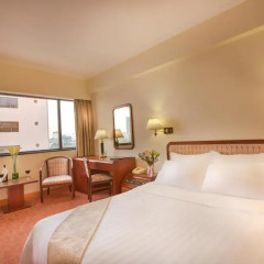 Hanoi Hotel 4* Улучшенный номер с различными типами кроватей фото 2